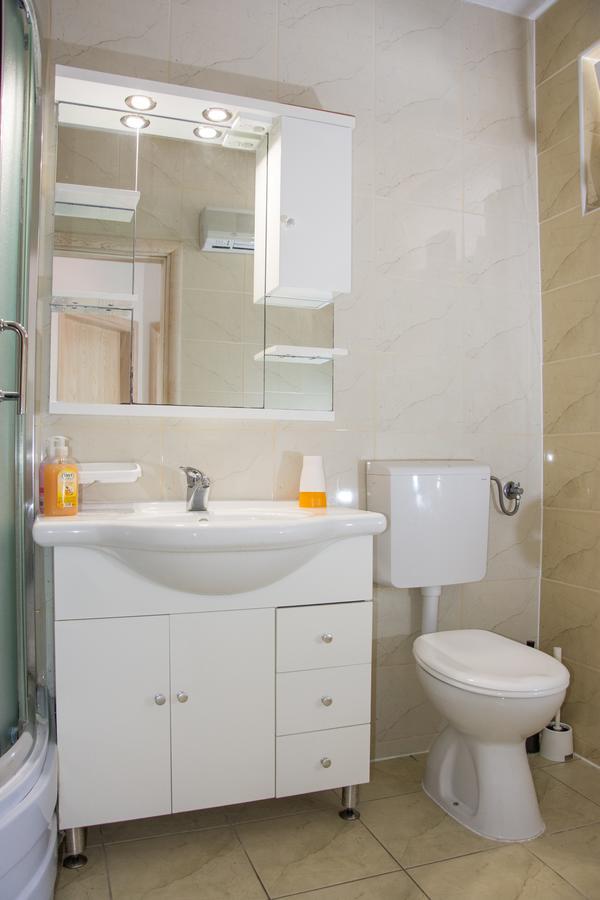 Apartments Sv. Jelena 1 Pag Town Zewnętrze zdjęcie